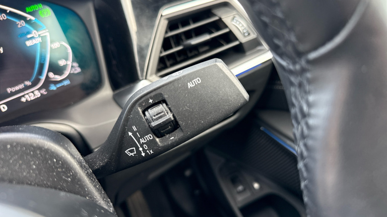 BMW 3 Series 330e M Sport Pro Edition 4dr Step Auto Saloon